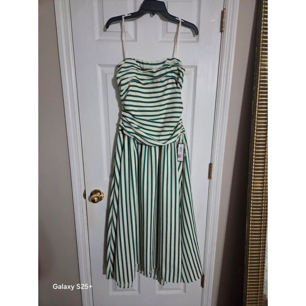 Belle vie women's strapless dress size 8